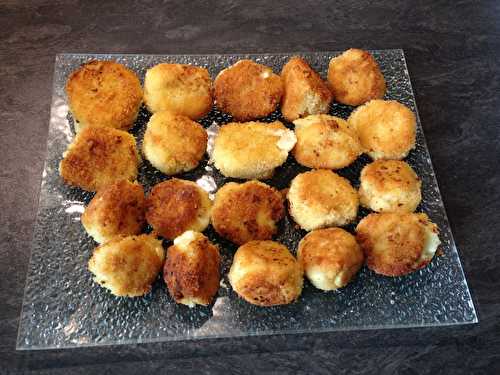 Croquettes de purée fourrées à la mozzarella