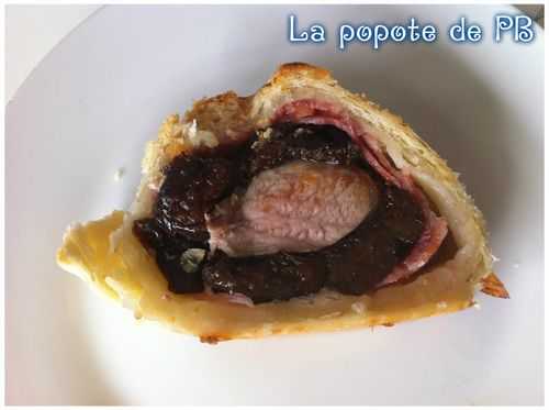 Filet mignon en croûte aux pruneaux et au lard fumé