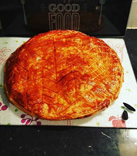 Galette des rois au chocolat et à la fève tonka