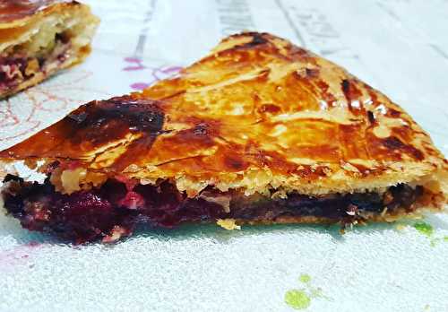 Galette des rois frangipane, framboises et pépites de chocolat