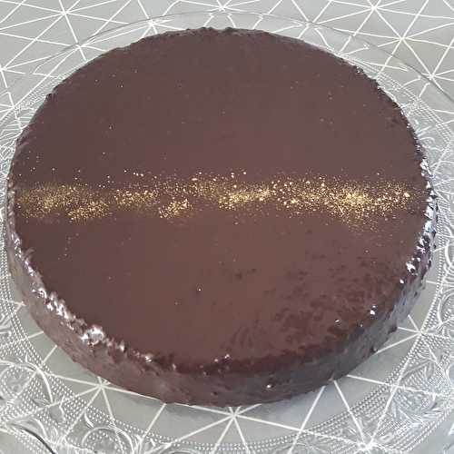 Gâteau au chocolat et glaçage au chocolat - Popote de petit_bohnium