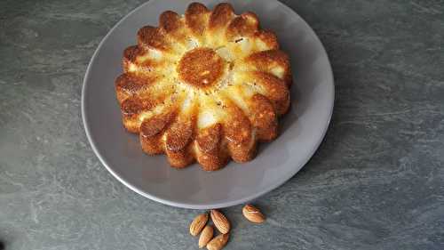 Gâteau aux poires et amandes croquantes