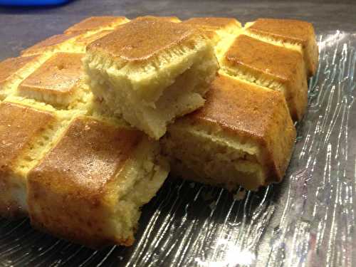 Gâteau moelleux aux pommes et au rhum