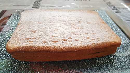 Génoise fourrée à la confiture intense de myrtilles au Cake Factory - Popote de petit_bohnium
