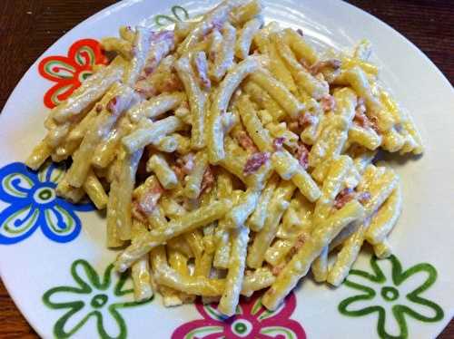 Macaroni au chèvre frais et aux lardons