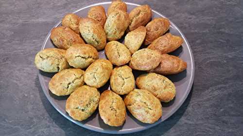 Madeleines au sang de croco (au pesto)