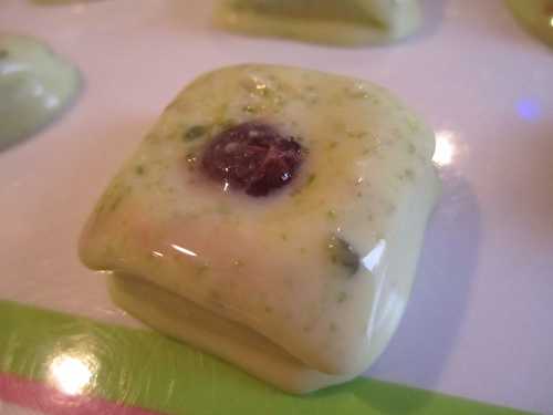 Petites bouchées glacée à la pistache et aux Griottines®