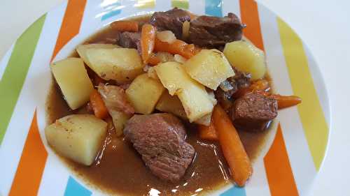 Râgout de boeuf, pommes de terre carottes