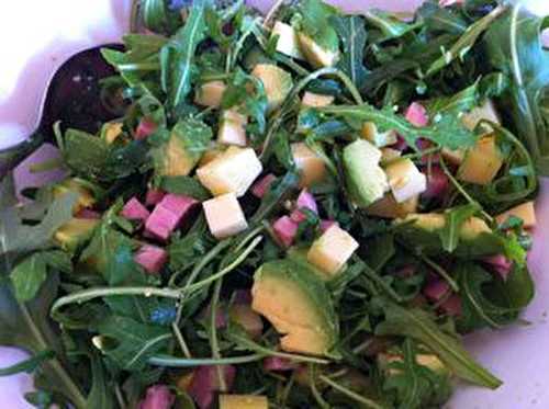 Salade de roquette à l'avocat et au Leerdammer