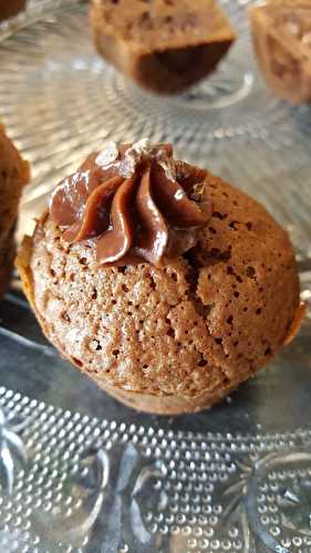 Soufflés au chocolat, coeur Nutella, et grué