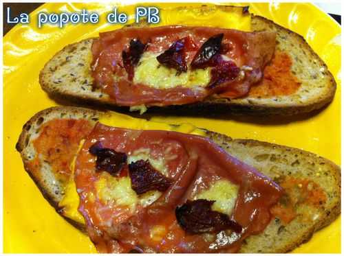 Tartines gourmandes au jambon cru et aux tomates séchées