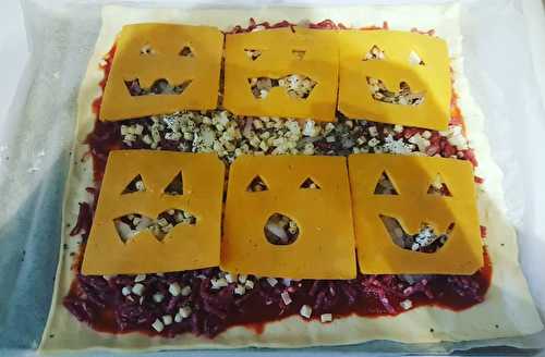 Une pizza pour Halloween! (boeuf, oignon, cheddar)