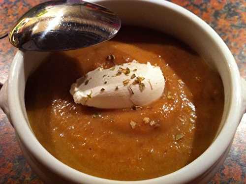 Velouté automnal aux légumes d'Antan et sa petite quenelle de Philadelphia