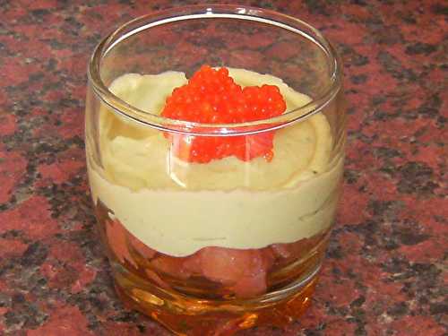 Verrine de saumon et d'avocat à la ricotta