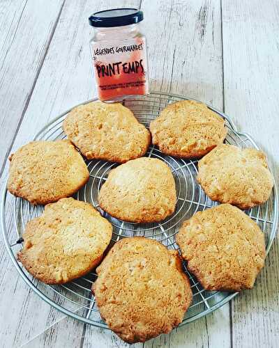 Cookies au sucre printemps et dés d'écorces d'orange confite