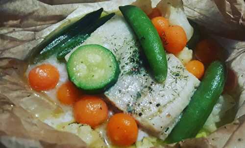 Filet de cabillaud et ses petits légumes en papillotte