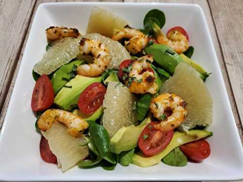 Salade de pamplemousse, avocat et crevettes