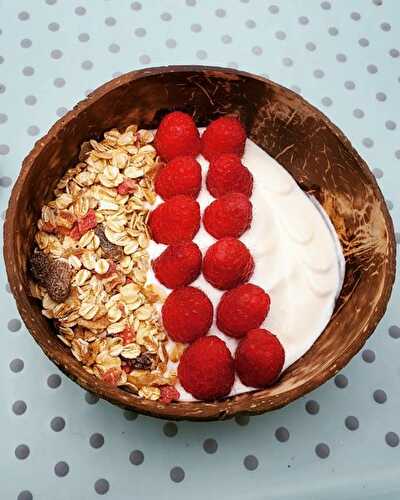 Bowl au muesli et framboise fraîches