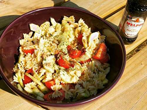 Salade de pâtes aux tomates cerises et concombre