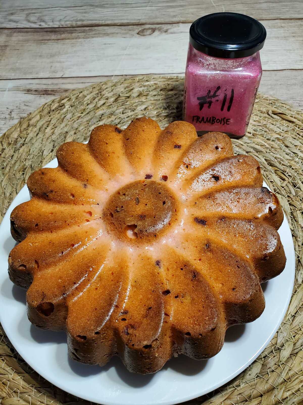 Gâteau au skyr, sucre framboise et pépites framboise