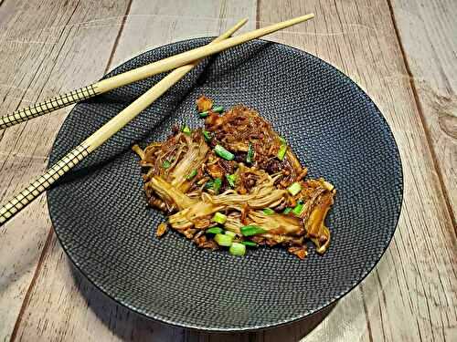 Enoki sauté au soja