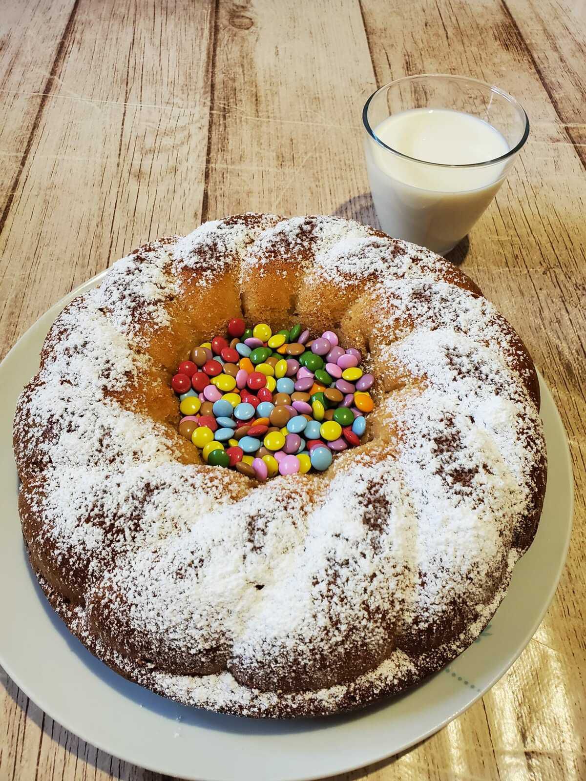 Le gâteau verre de lait