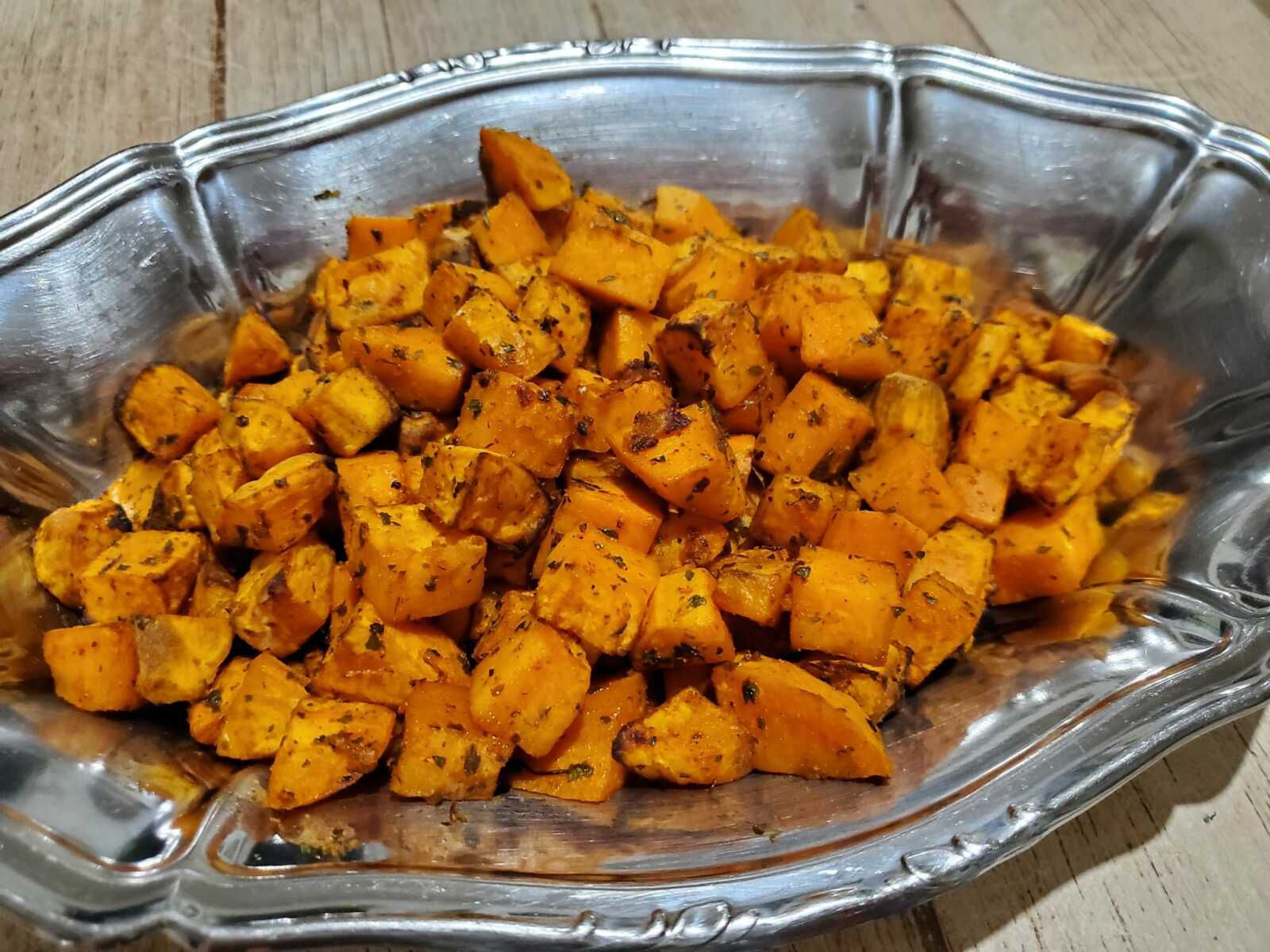 Cubes de patate douce rôtis au air fryer