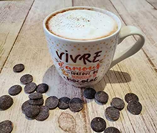 Chocolat chaud à la cannelle