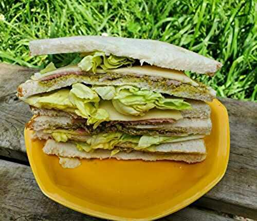 Club sandwich au pesto