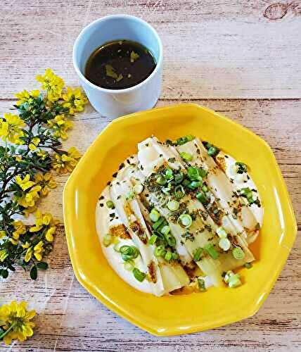 Poireaux à la vinaigrette au curry, fromage blanc acidulé de Cyril Lignac