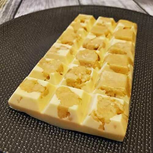 Tablette chocolat blanc, macadamia et cookie dough