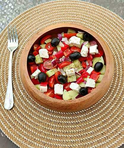 La horiatiki ou la salade Grecque