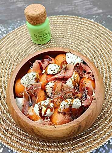 Salade de melon, mozzarella et Proscuitto