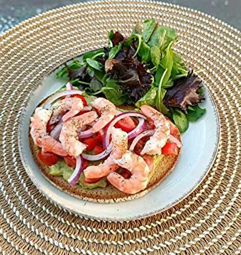 Avocado toast crevettes