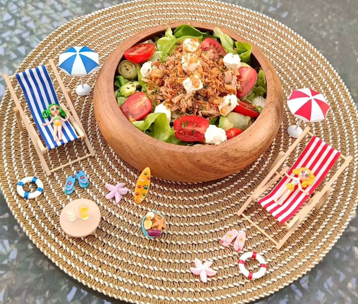 Salade de thon aux oignons frits