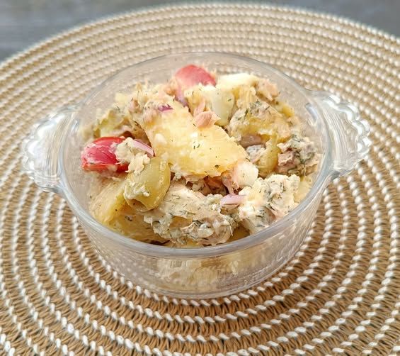 Salade de pommes de terre, thon et Manouri