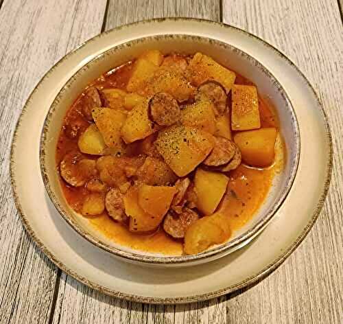 Ragoût de pommes de terre aux saucisses fumées au Cookéo