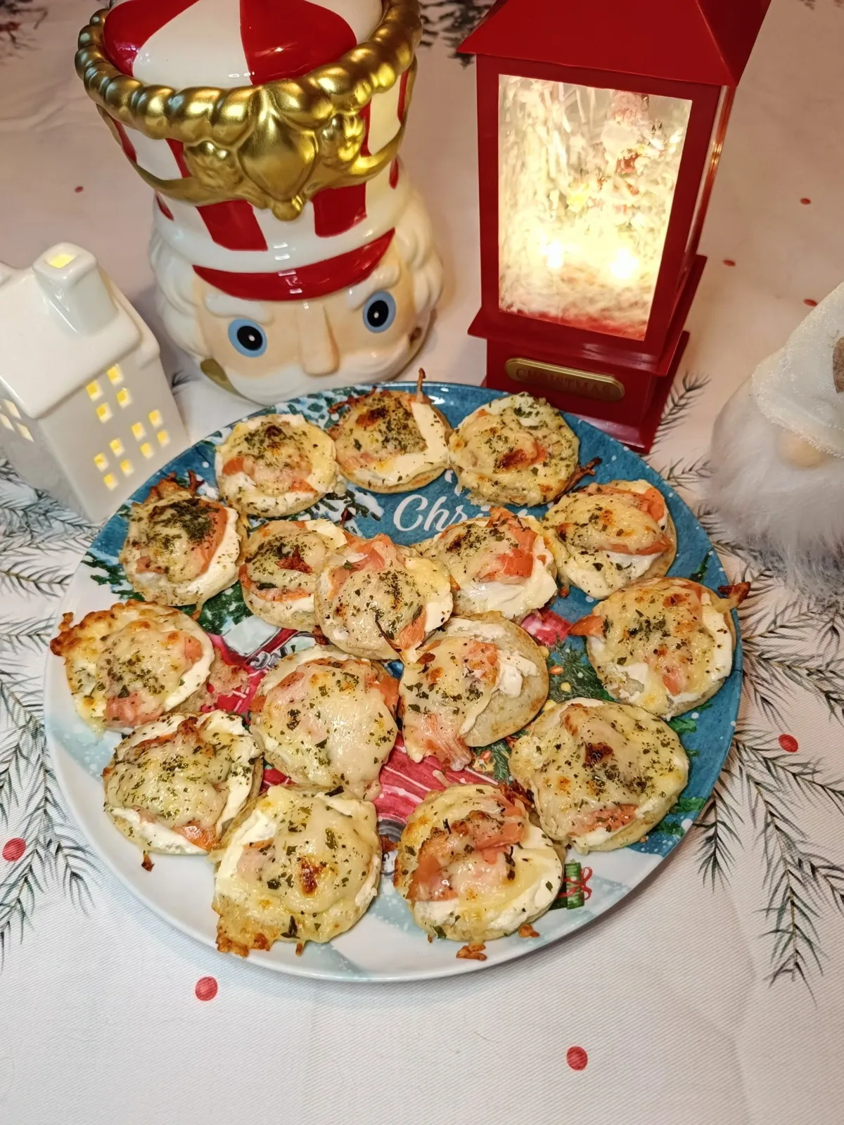 Mini blinis de saumon gratinés