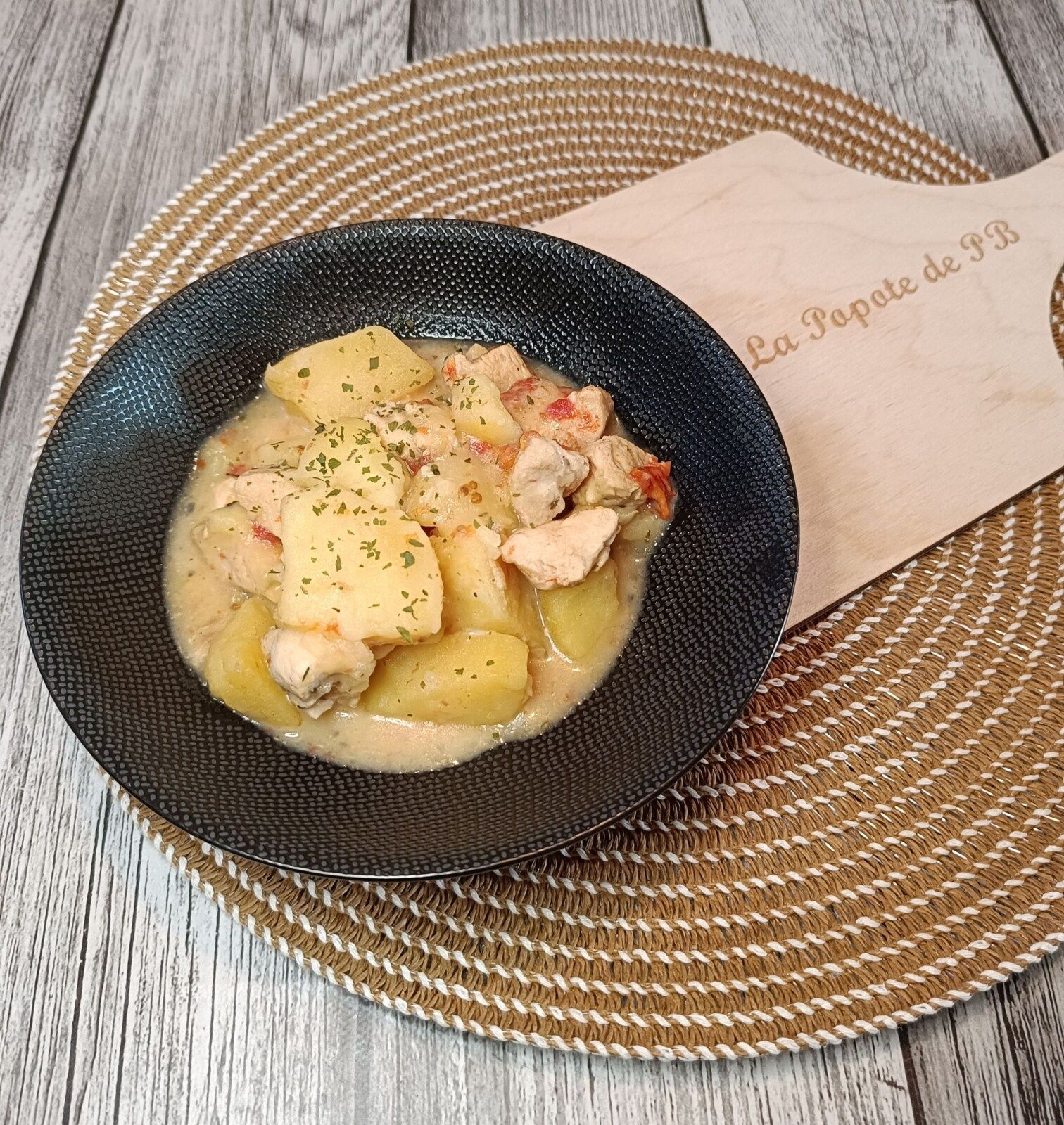 Poulet light aux tomates cerises et pommes de terre au Cookéo