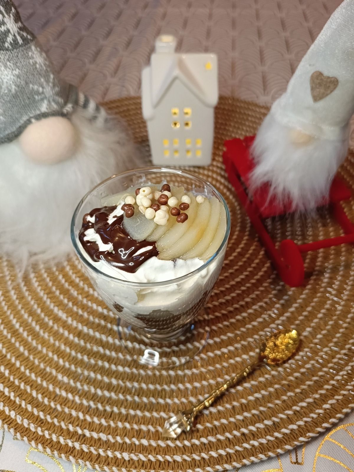 Triffle aux poires sauce chocolat - Bataille Food #145