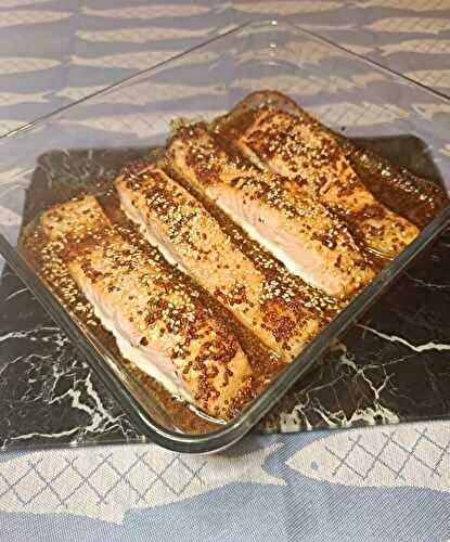 Saumon rôti au miel, moutarde à l'ancienne et sauce soja