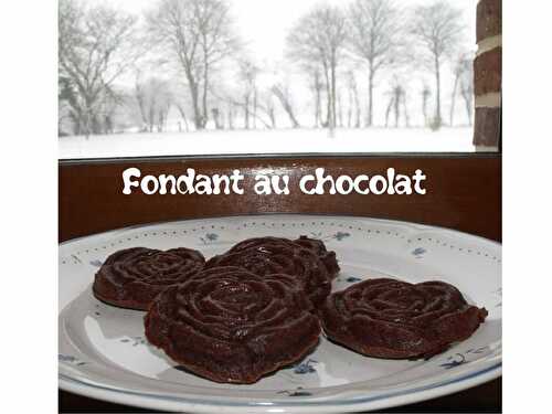Fondant au chocolat très fondant... parfait pour regarder la neige tomber !