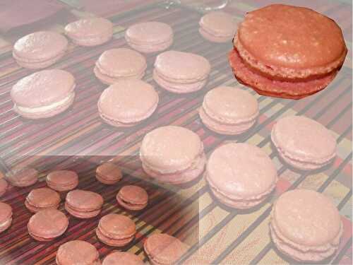 Macarons au lemon curd et à la mûre