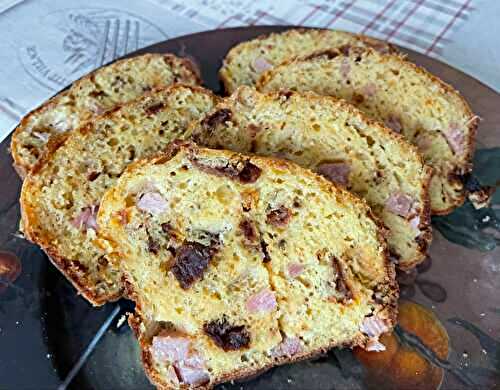 Cake jambon - tomates séchées 