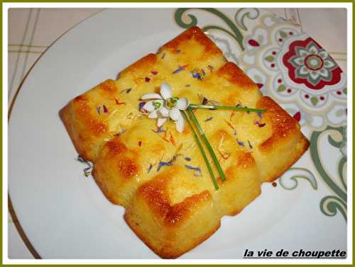 GATEAU MOELLEUX A LA COMPOTE DE POMMES