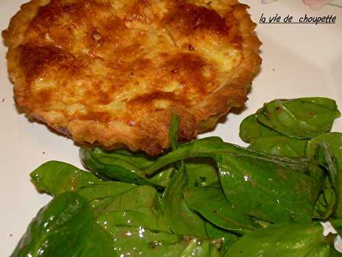 Petite quiche safranée au crabe et au parmesan