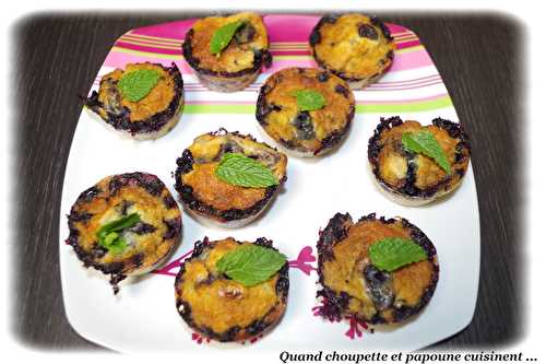 PETITS CLAFOUTIS AUX MYRTILLES