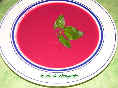 Soupe de betteraves rouges