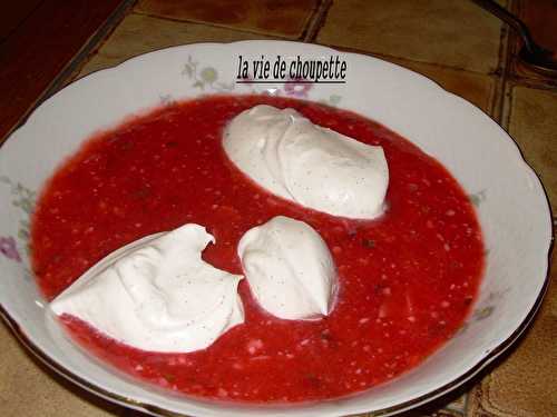 Soupe de fraises au pesto - Quand Choupette et Papoune cuisinent