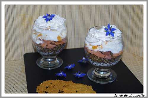 VERRINES DE LENTILLES VERTES, OEUF POCHE, TRUITE FUMEE ET CHANTILLY